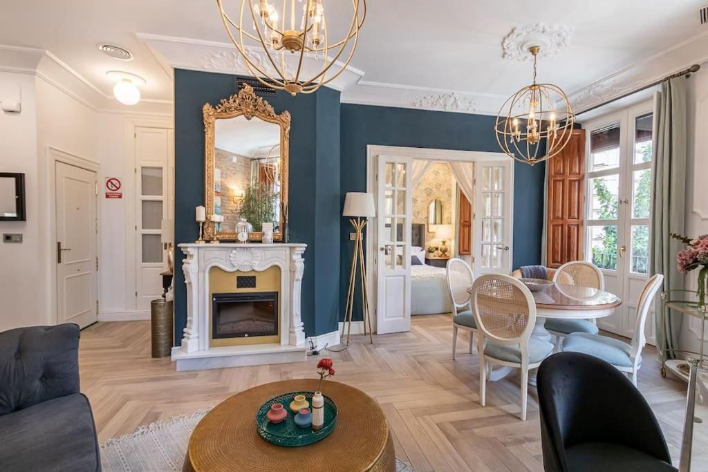 Ch Elvira Luxury Apartment Гранада Экстерьер фото